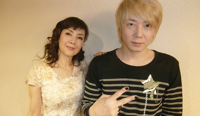 カジュアルライブ会場にて。左から 戸田恵子さん、植木 豪さん