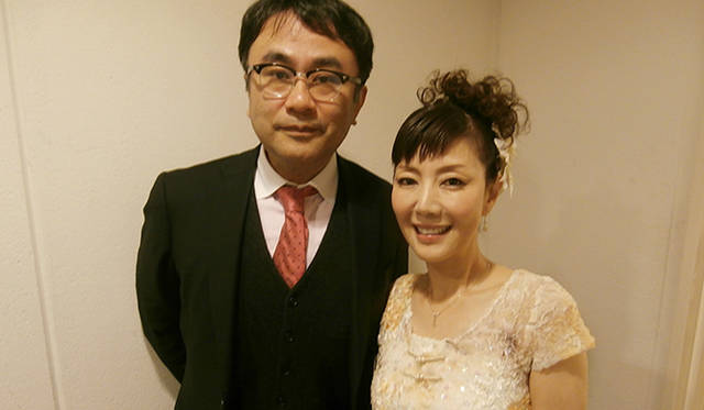 カジュアルライブ会場にて。左から 三谷幸喜さん、戸田恵子さん