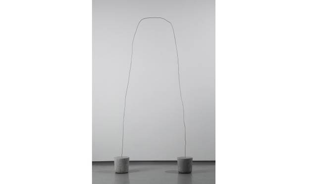 <strong>ART FAIR TOKYO 2014｜アートフェアの核となるセクションとパートナーブースの魅力を公開！</strong>　菅木志雄「間連空」2010 ©Kishio Suga, Courtesy of Tomio Koyama Gallery