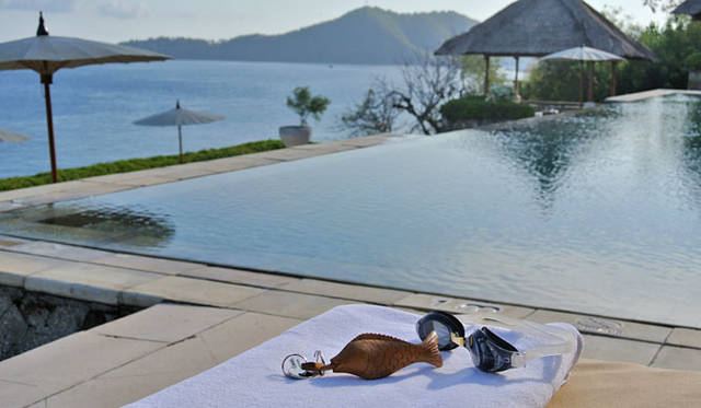 <strong>Amanresorts｜アマンリゾーツ</strong>　「アマンキラ（Amankila）」　アマンキラ自慢の3層プール