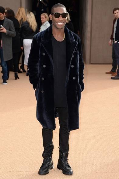 <strong>2014年秋冬コレクション会場スナップ</strong>　Tinie Tempah｜タイニー・テンパー　（バーバリー プローサムの会場にて・ロンドン）