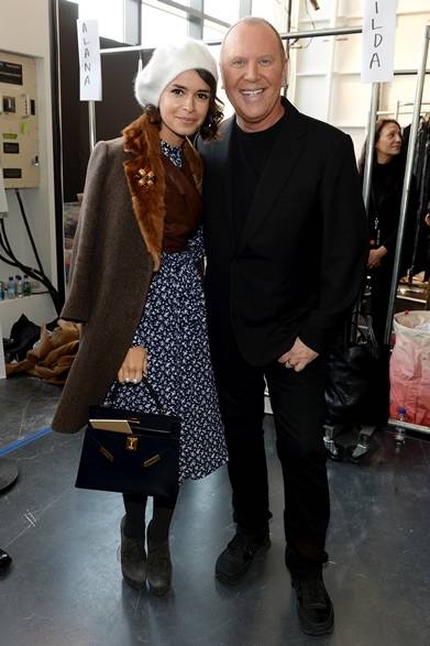 <strong>2014年秋冬コレクション会場スナップ</strong>　（左より）Miroslava Duma & Michael Kors｜ミロスラヴァ・ドュ＆マイケル・コース　（マイケル・コースの会場にて・ニューヨーク）