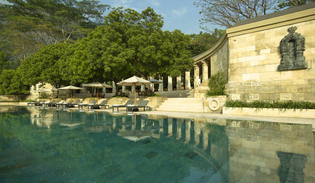 <strong>Amanresorts｜アマンリゾーツ</strong>　「アマンジウォ（Amanjiwo）」　Pool Club　© Amanresorts