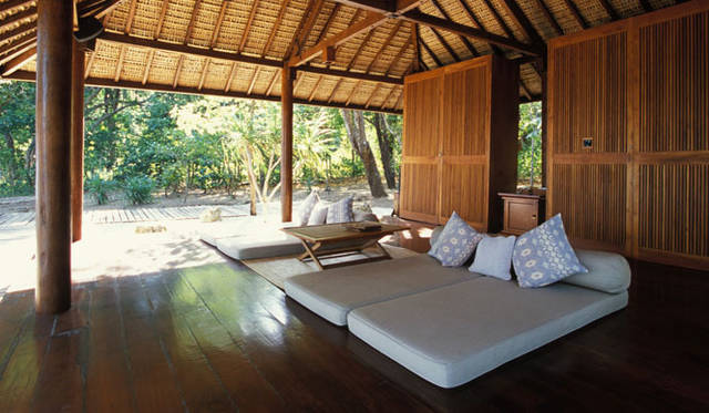 <strong>Amanresorts｜アマンリゾーツ</strong>　「アマンワナ（Amanwana）」　Music Pavilion　© Amanresorts