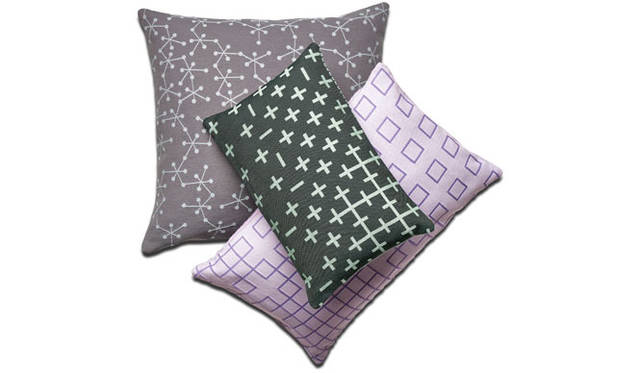 伝統的な日本の刺繍細工に由来するジャパニーズスタイルな柄のクッション。クッション6900円～8900円