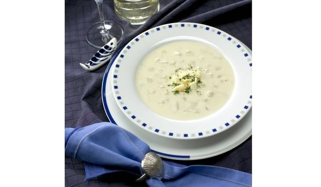 <strong>EAT｜『アンディ・ウォーホル・カフェ』が六本木ヒルズ展望台にオープン</strong>　クラムチャウダー