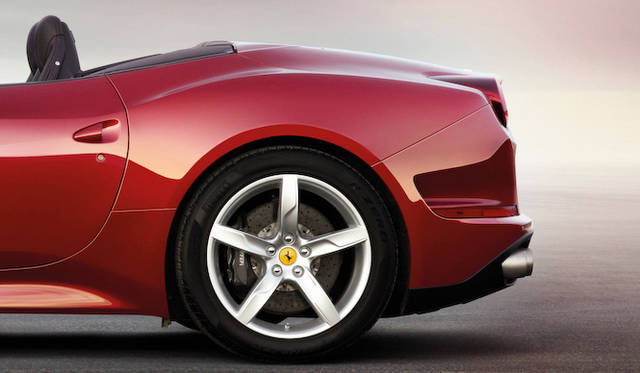 ferrari_carifornia_t_041