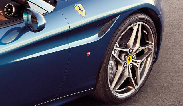 ferrari_carifornia_t_059