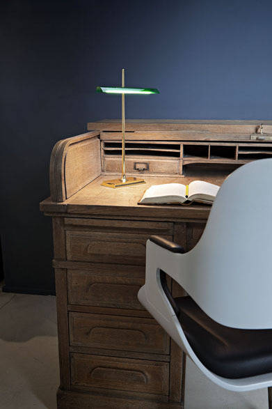 <strong>FLOS｜日本フロス</strong>　新作スタンドライト「GOLDMAN」