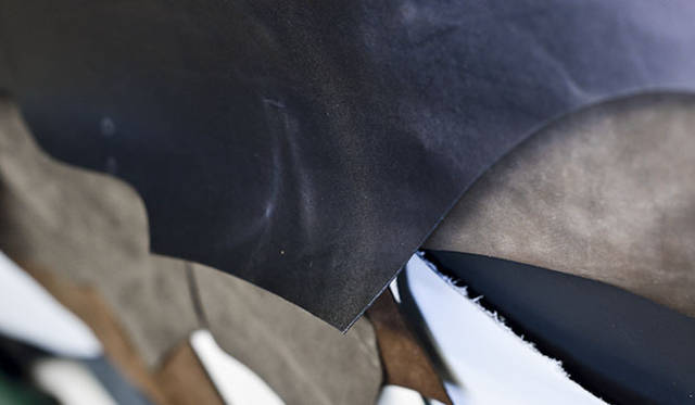 リザードは、モデル「CITY（シティ）」をカッティングするのに腹の部分が3枚必要