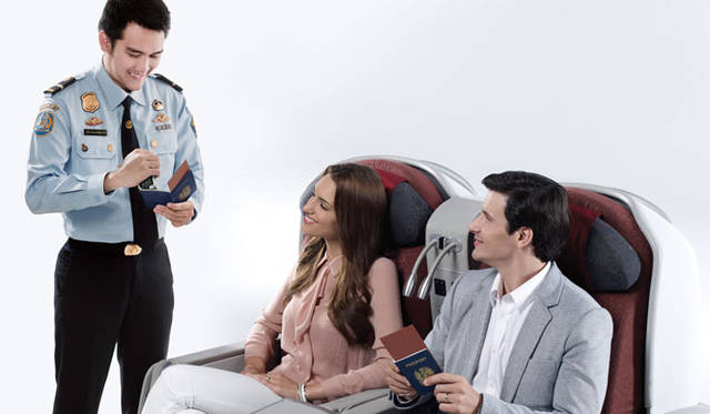 <strong>Garuda Indonesia｜ガルーダ・インドネシア航空</strong>　ガルーダ・インドネシア航空だけのサービス「機内入国審査プログラム」