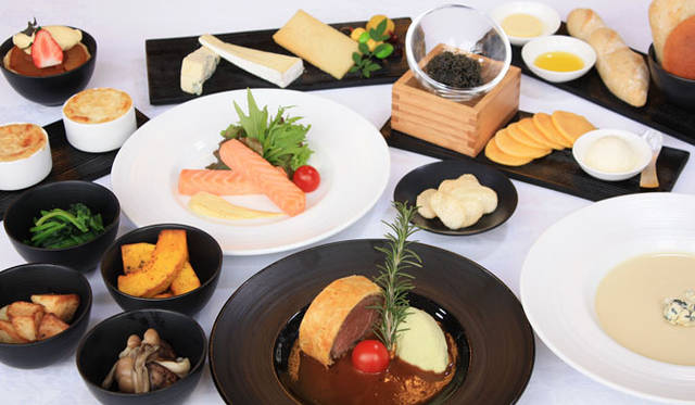 <strong>Garuda Indonesia｜ガルーダ・インドネシア航空</strong>　ファーストクラスの機内食