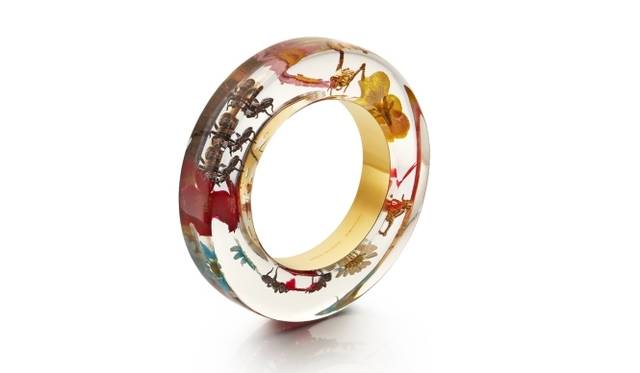 <strong>yoox.com｜「FROZEN GARDEN」をテーマにしたジカプセルコレクションが誕生</strong>　ブレスレット　5万1100円