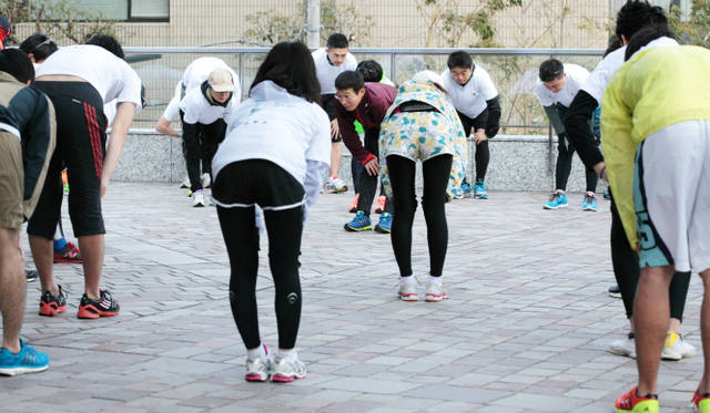 この日、参加費として募った寄付金の合計額は11万7000円。寄付金に添えられた、子どもたちへの思いとともに、松浦氏の手で全額ハタチ基金に届けられた<br /><br />ハタチ基金<br />http://www.hatachikikin.com