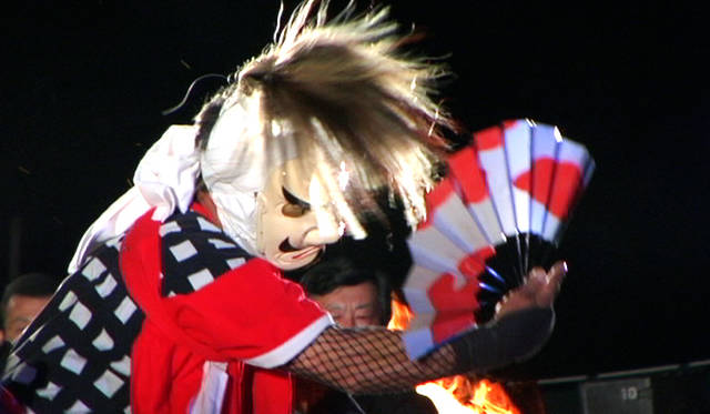 『究竟の地―岩崎鬼剣舞の一年｜Ultimate Land: a Year of IWASAKI ONIKENBAI』<br />（日本 / 2008 / プロデューサー：越後谷 卓司　監督：三宅 流 / 128分）