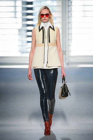 <strong>LOUIS VUITTON｜ルイ・ヴィトン</strong>　2014年秋冬コレクション　© Giovanni Gianonni / Louis Vuitton<br />LOUIS VUITTON Women Collection Fall-Winter 2014/2015 Collection © Louis Vuitton Malletier – All rights reserved.