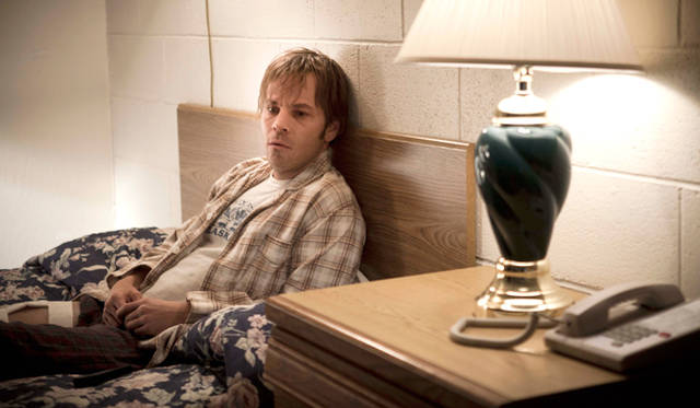 スティーヴン・ドーフ　© 2012 Motel Life LLC