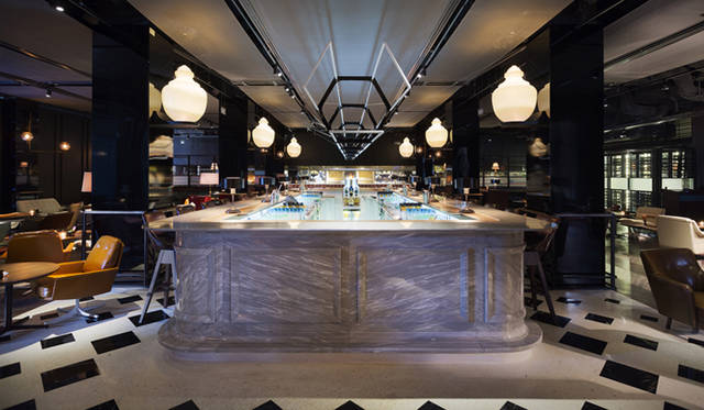 「UNICO by MAURO COLAGRECO」