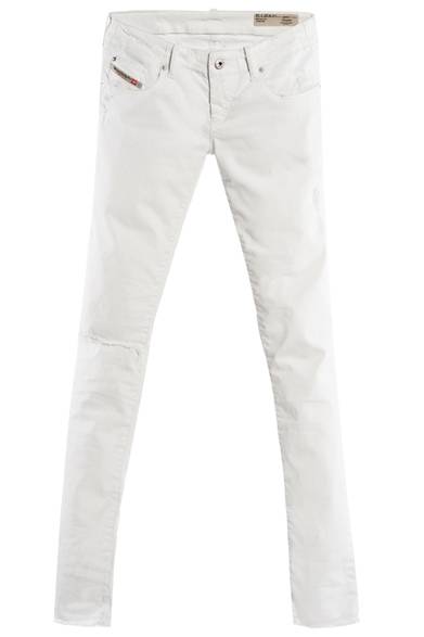 <strong>DIESEL｜この春注目のホワイトデニムが続々登場</strong><br /><br />GRUPEE 605I<br />価格｜2万6000円<br /><br />