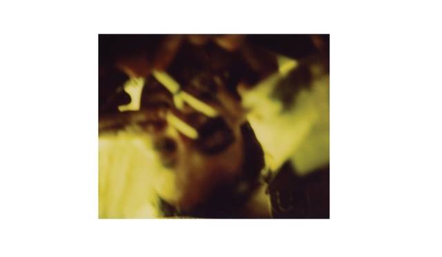 <strong>BOOK｜NYでのかけがえのない日常を収めた限定1000部の写真集『INSTANT MOMENTS』</strong>　