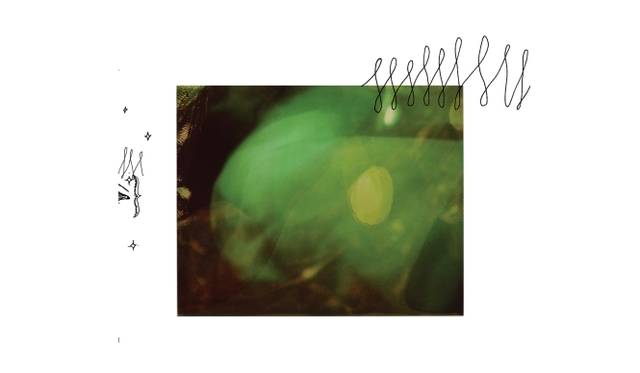 <strong>BOOK｜NYでのかけがえのない日常を収めた限定1000部の写真集『INSTANT MOMENTS』</strong>　