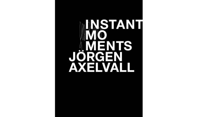 <strong>BOOK｜NYでのかけがえのない日常を収めた限定1000部の写真集『INSTANT MOMENTS』</strong>　