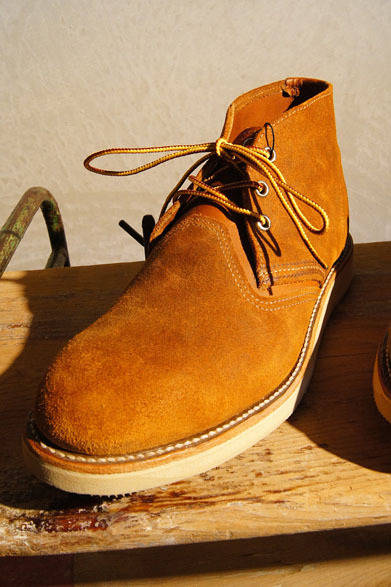 <strong>Nigel Cabourn｜ナイジェル・ケーボン</strong>　新ショップ「Nigel Cabourn, THE ARMY GYM」限定発売　Red Wing「Work Chukka No.3145」