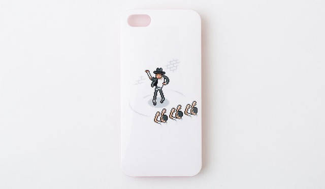 iPhoneケース3900円