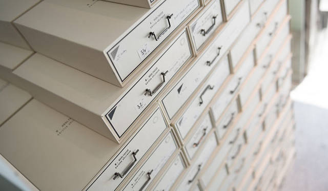 <strong>STUDIOUS｜ステュディオス</strong>　