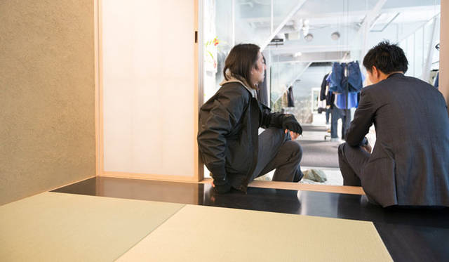 <strong>STUDIOUS｜ステュディオス</strong>　