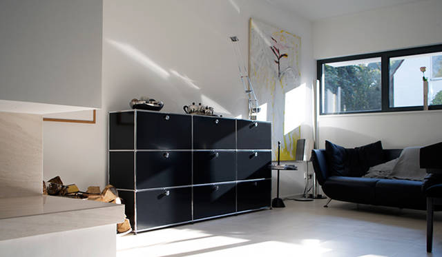 グラファイトブラック