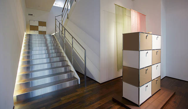 USMモジュラーファニチャーショールーム 内観