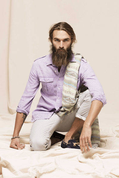 シャツ2万2000円（税抜価格）