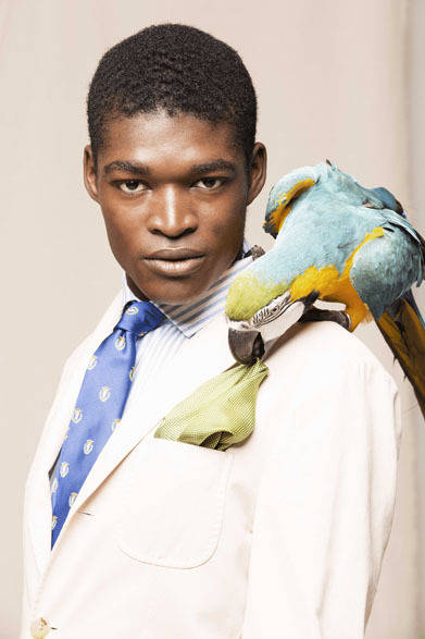 シャツ1万7000円（税抜価格）