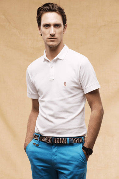 パンツ1万9000円、ベルト1万3000円（ともに税抜価格）