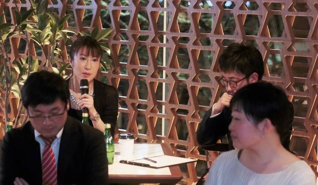 <strong>LEXUS｜レクサス　インテリアスタイリスト 作原文子×『暮しの手帖』編集長 松浦弥太郎<br />「レクサス」によるワークショップ第7弾「モノと暮らしのいい関係」</strong><br /><br />今回、参加者の方々には“新生活”をイメージさせるモノや本を持参してもらった。それらをもとに出演者3人との対話がおこなわれた