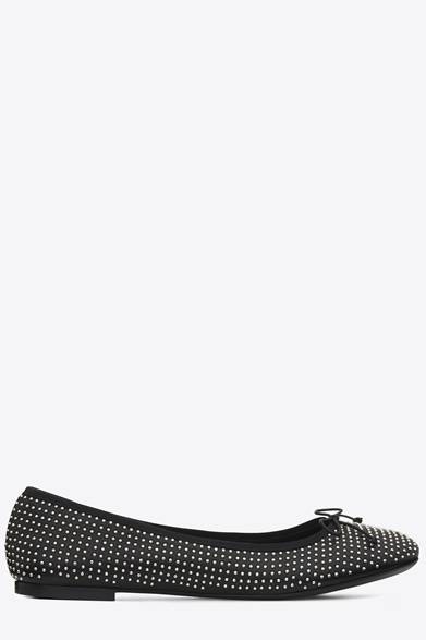 <strong>SAINT LAURENT｜日本国内初、ウィメンズシューズのみの限定ショップオープン</strong>　「DANCE（ダンス）」　7万1000円（税抜）　COURTESY OF SAINT LAURENT