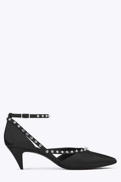 <strong>SAINT LAURENT｜日本国内初、ウィメンズシューズのみの限定ショップオープン</strong>　「KITTEN HEEL（キトゥン・ヒール）」<br />14万6000円（税抜）　COURTESY OF SAINT LAURENT