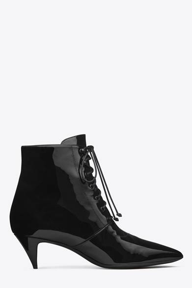 <strong>SAINT LAURENT｜日本国内初、ウィメンズシューズのみの限定ショップオープン</strong> 「CAT BOOTS BOOTIE（キャットブーツ ブーティ）」<br />9万8000円（税抜）　　COURTESY OF SAINT LAURENT