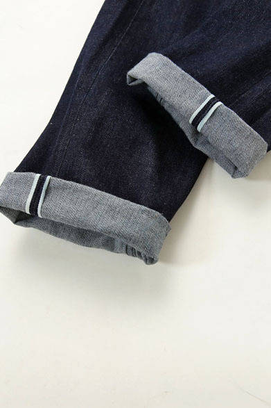 テーパードデニム