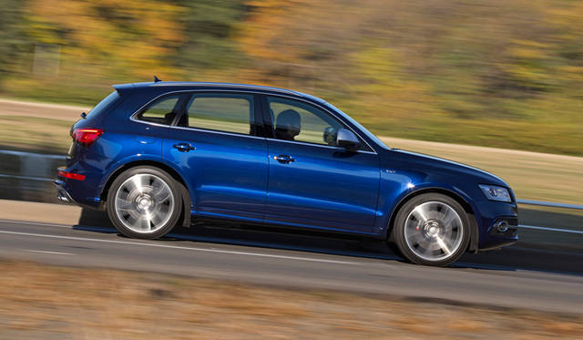 誰もが十分に事足りる速さをそなえながら、そのポテンシャルを完全に手中に収めている、それは専用設定されたクワトロのチューニングの巧みさもあるだろう