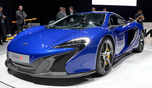 2014年のジュネーブモーターショーにおける発表のもよう