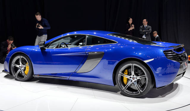 2014年のジュネーブモーターショーにおける発表のもよう