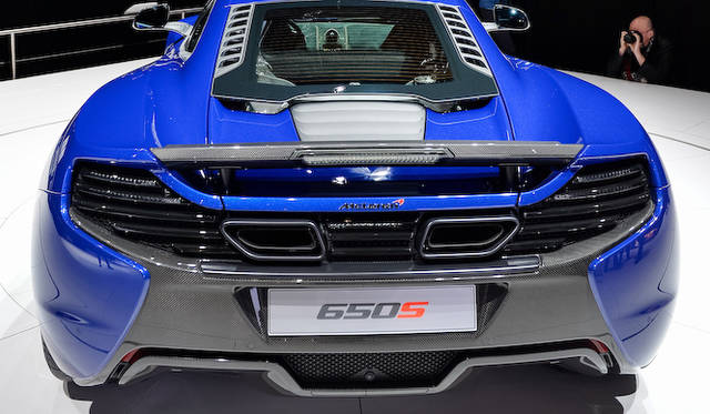 2014年のジュネーブモーターショーにおける発表のもよう