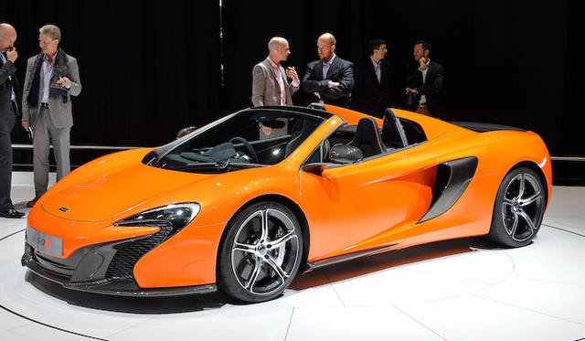 2014年のジュネーブモーターショーにおける発表のもよう