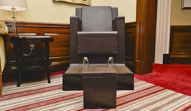 世界に4台しかないシューシャインチェア