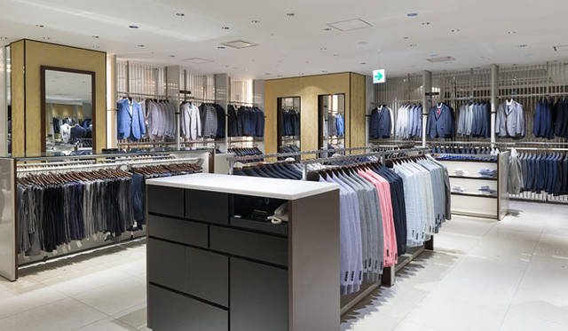 <strong>ISETAN MEN’S｜伊勢丹</strong>　5階ビジネスクロージングフロア<br />素材や縫製への追求のもとに開発された、伊勢丹のプライベートブランド「イセタンメンズ」売場