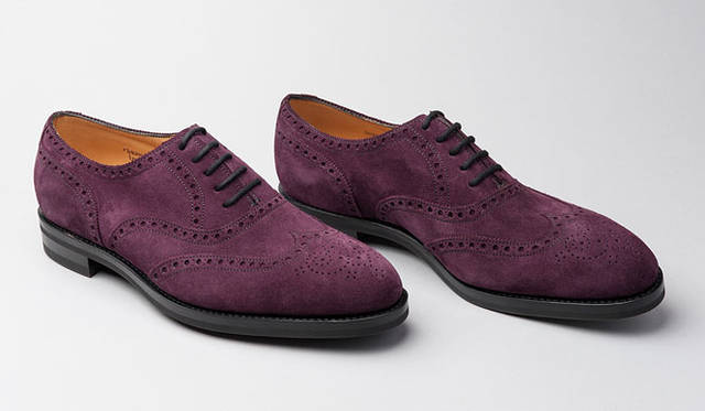 モデル「MARSHALL」（カラー：Aubergine、素材：Suede）ジョンロブ大阪ヒルトンプラザ店