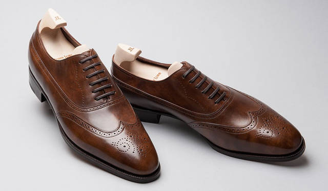 モデル「CAVENDISH」（カラー：Parisian Brown、素材：Museum Calf）ジョンロブ福岡岩田屋店