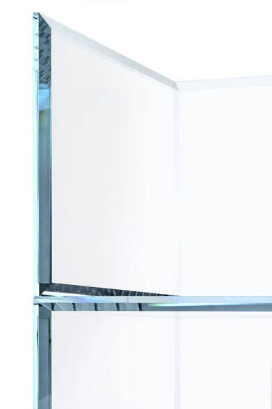 <strong>GLAS ITALIA｜グラスイタリア</strong>　吉岡徳仁デザイン「PRISM glass chair」